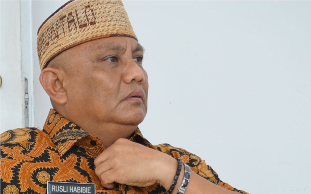 Gubernur Gorontalo Tersinggung Usai Risma Ngamuk dan Tunjuk-Tunjuk Pegawainya