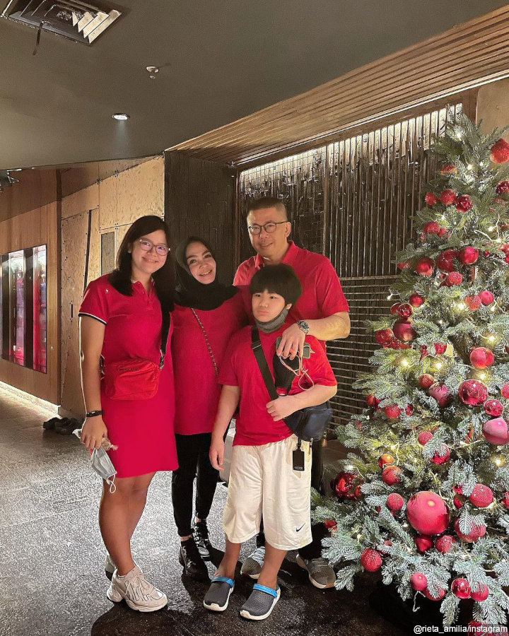 <i>Throwback</i> momen rayakan <i>new year eve dinner</i>