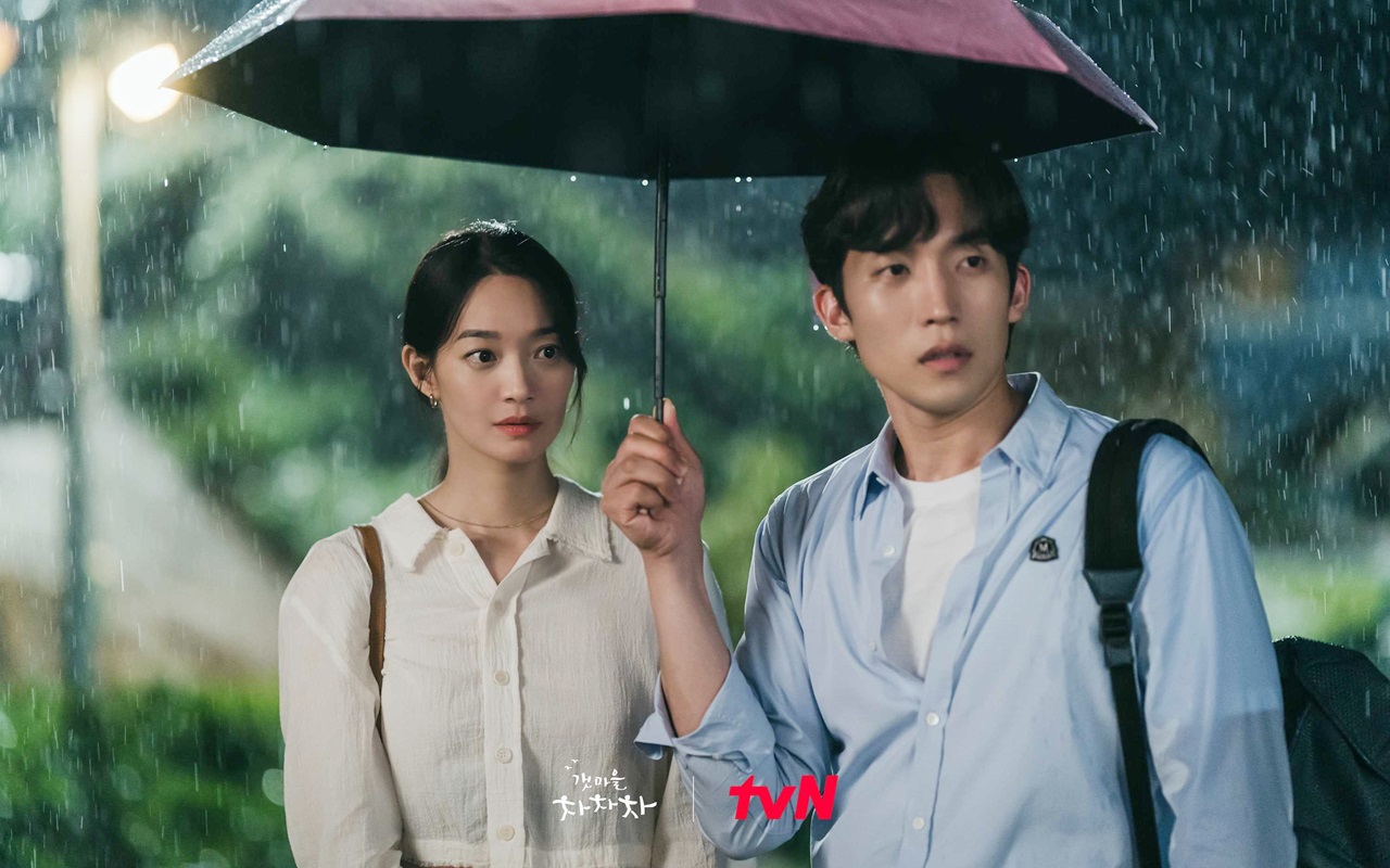 Adegan Shin Min A Tolak Cinta Lee Sang Yi di 'Hometown Cha-Cha-Cha' Dipuji Sempurna