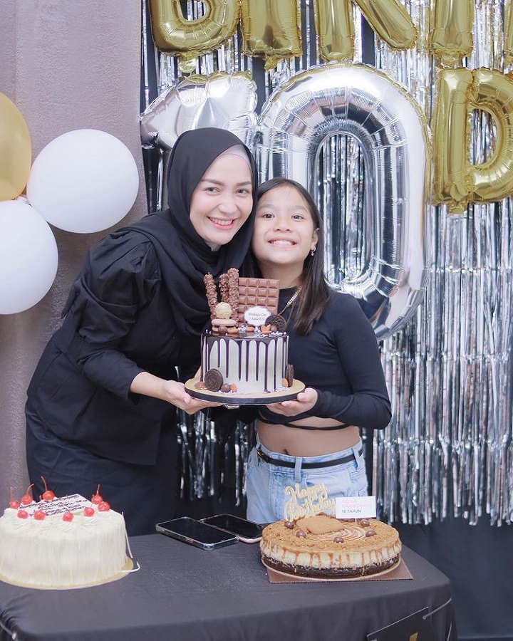 Ceria di momen ultah Aqila