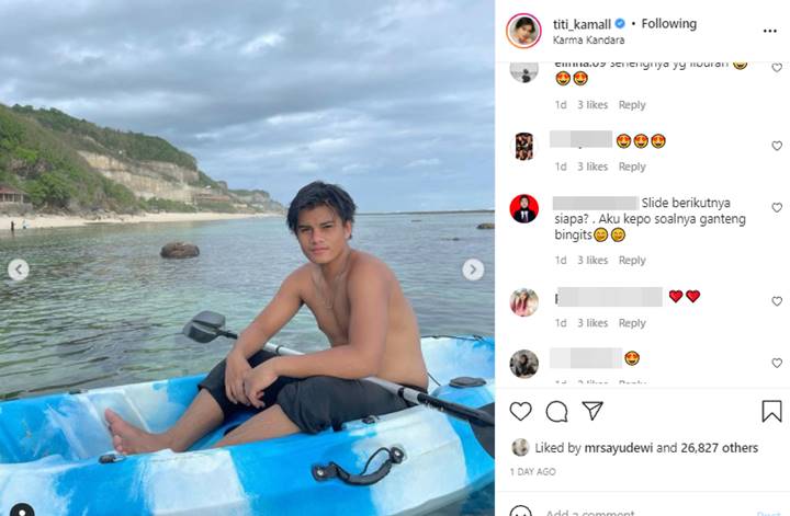Titi Kamal Pamer Momen Liburan di Bali Bareng Keluarga, Sosok Pria Super Tampan Ini Bikin Kepo