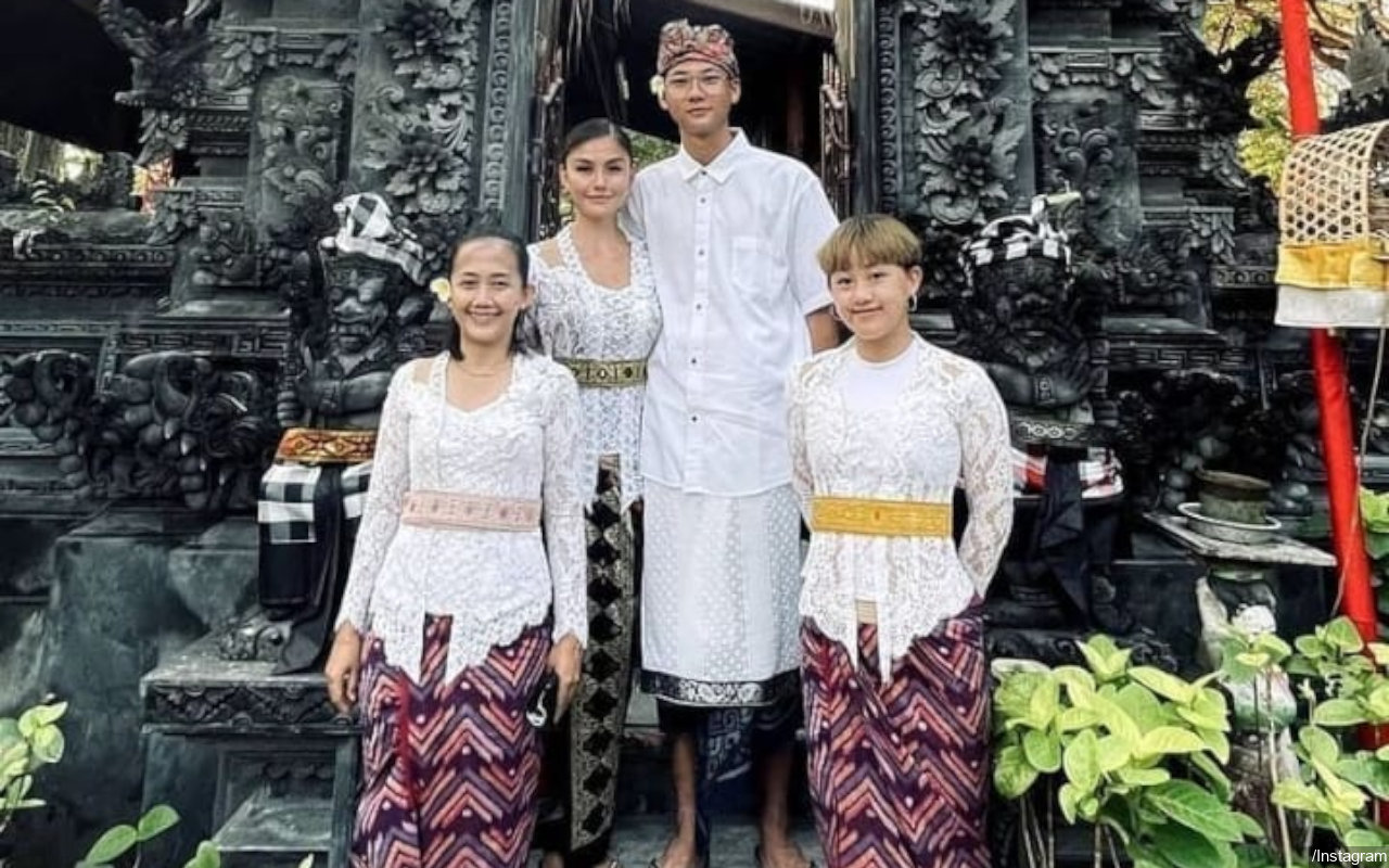 Pacar Brondong Agnes Monica Telanjang Dada Pamer Tato Salib, Lembaran Uang Dollar Bikin Salfok