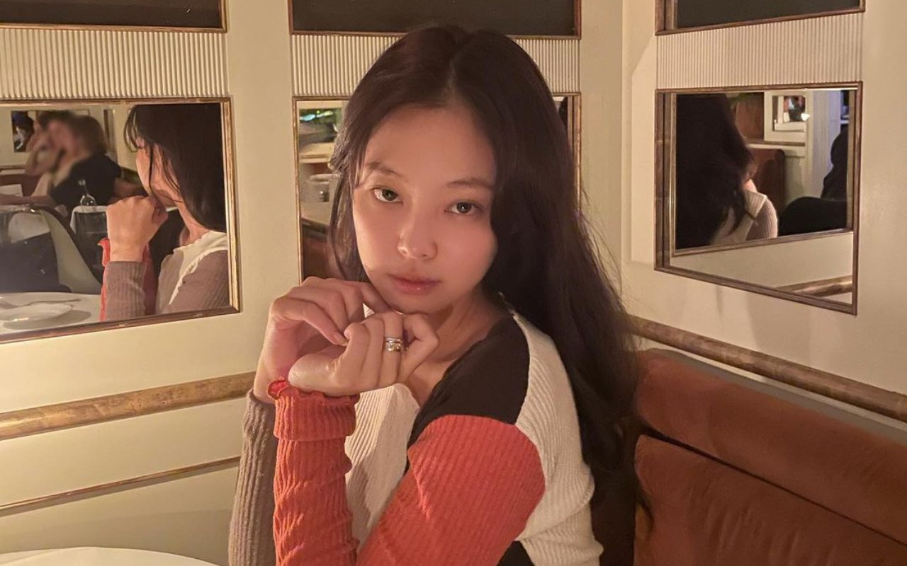 Perbandingan Gaya Jennie BLACKPINK Saat Berangkat dan Balik dari Paris