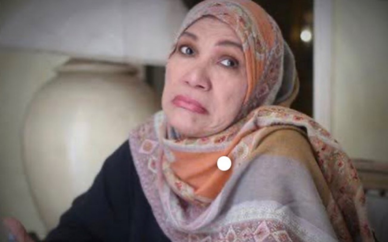 Dorce Gamalama Dilarikan ke RS Usai Hilang Kesadaran, Sakit Apa?