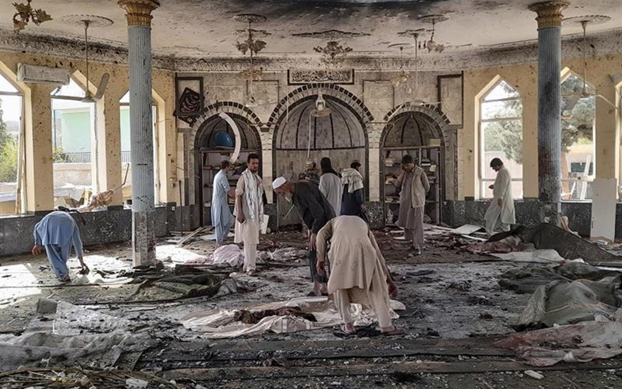 ISIS Akui Dalangi Bom Bunuh Diri di Masjid Syiah Afghanistan, Hampir 100 Orang Jadi Korban