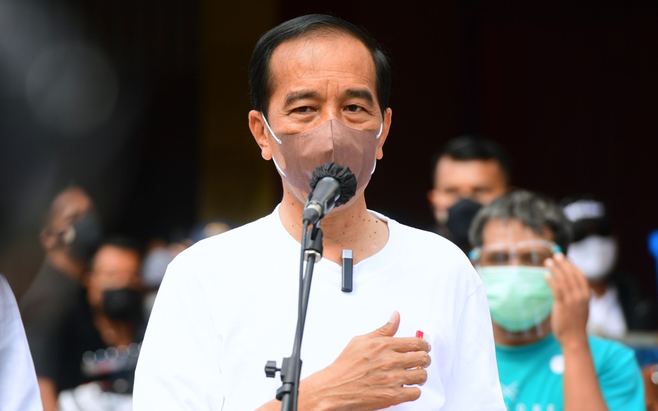 Jokowi 'Resah' Banyak Masyarakat Terjerat Bunga Tinggi Pinjol, Beri Perintah Ini ke OJK