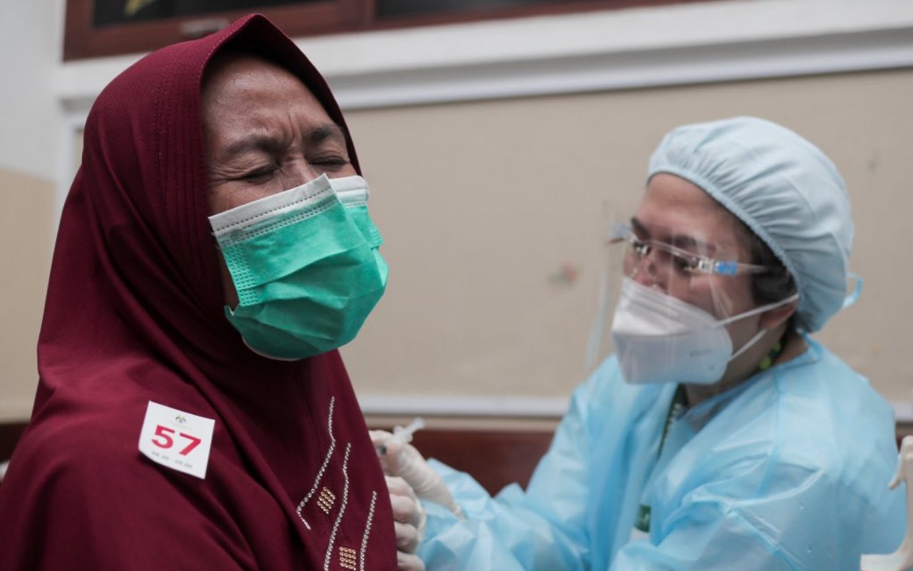 Menkes Ungkap Tingkat Vaksinasi COVID-19 Lansia Masih Rendah: Baru Capai 7 Juta Dari 21 Juta Sasaran