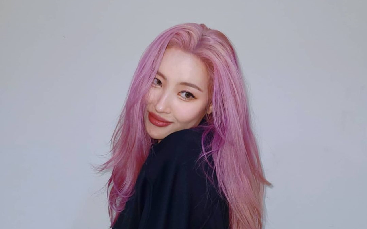 Sunmi Jelaskan Alasan Tak Pernah Ditolak Saat Nyatakan Cinta, Ibu Kim Jong Kook Ikut Komentar