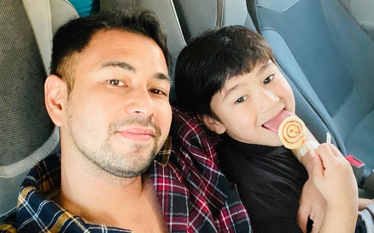 Ngobrol Seru Bareng Rafathar, Raffi Ahmad Malah Didoakan Agar Tak Contoh Kelakuan Baim Wong