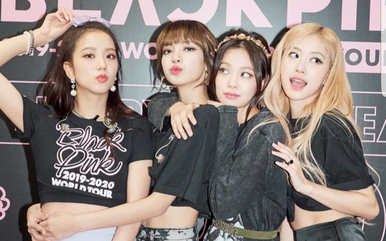 Potret Member BLACKPINK Pamer Ponsel Jadi Kontroversi dan Picu Perdebatan Sengit