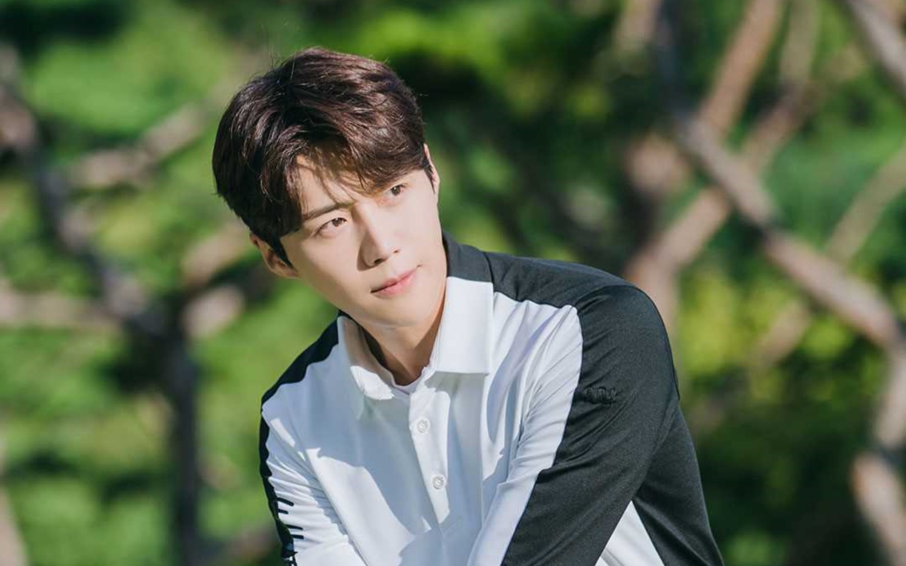 Kim Seon Ho Jago Main Golf di 'Hometown Cha-Cha-Cha', Syutingnya Bikin Ngakak