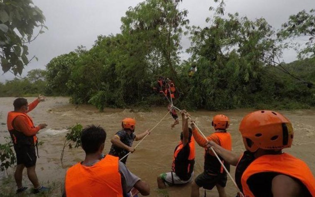 Badai Kompasu Bikin Banjir-Longsor Dahsyat di Filipina, 9 Tewas dan Belasan Hilang