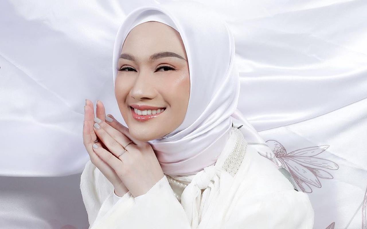 Melody Eks JKT48 Akui Sudah Tahu Lesty Kejora dan Rizky Billar Nikah Siri Sejak Proses Lamaran