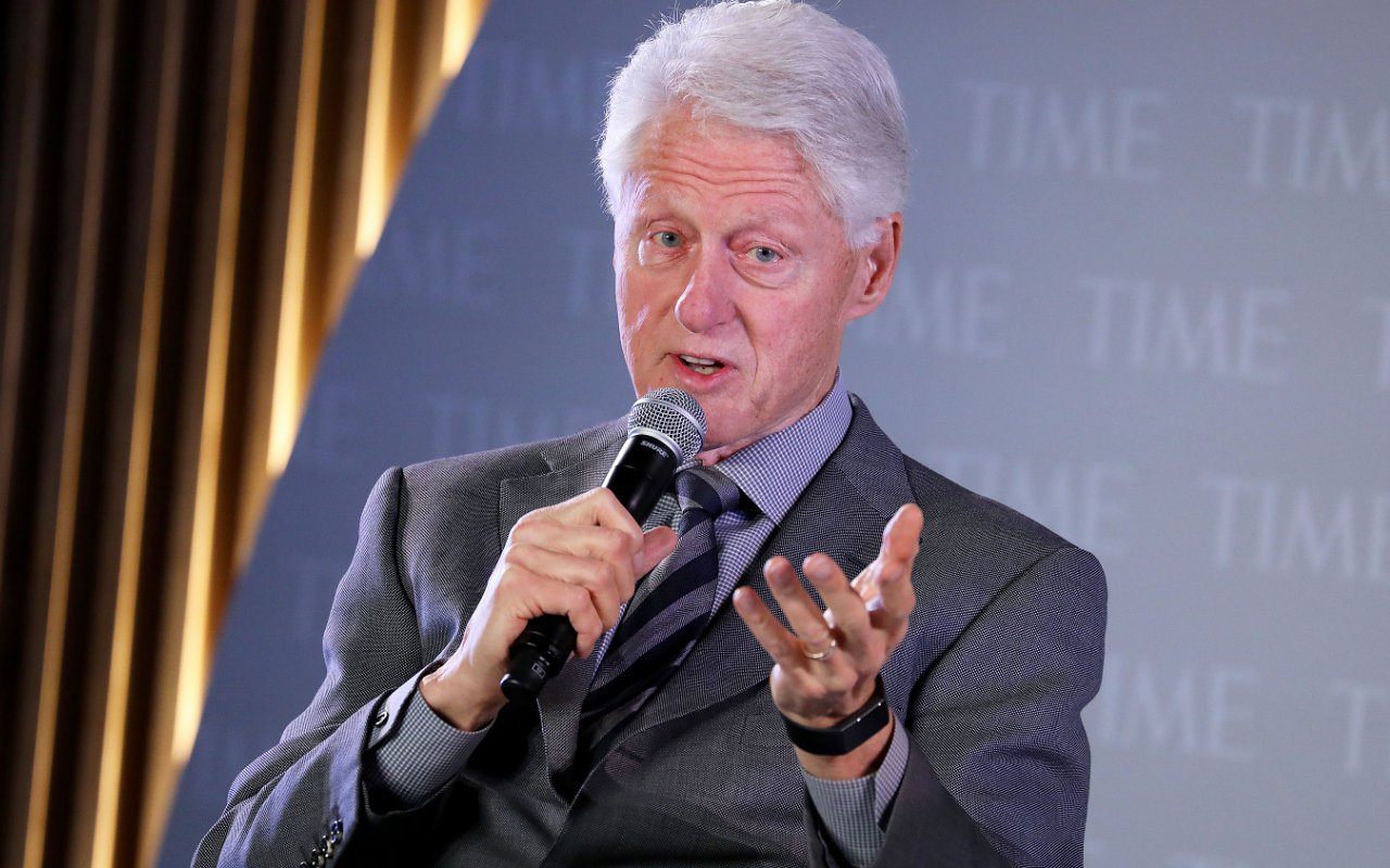 Bill Clinton Akhirnya Boleh Pulang Usai 6 hari Dirawat di Rumah Sakit