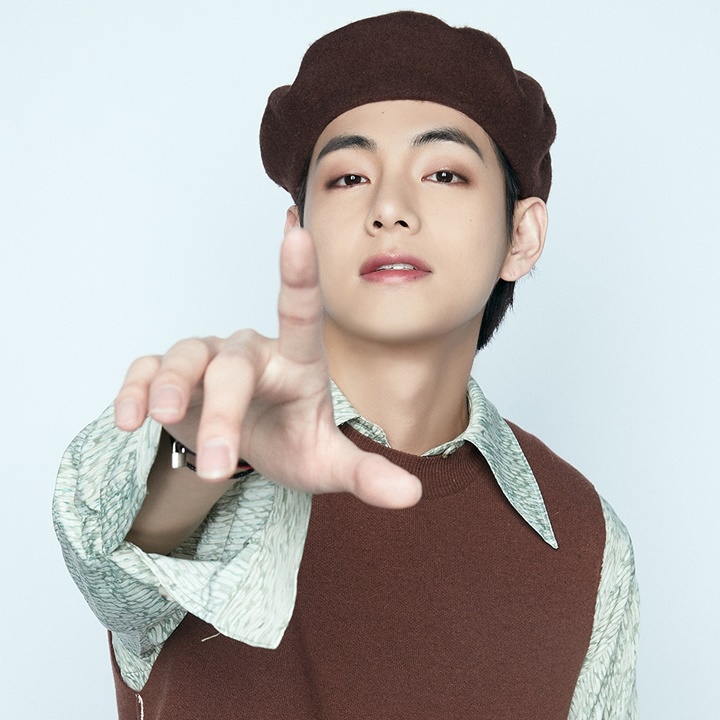 V BTS