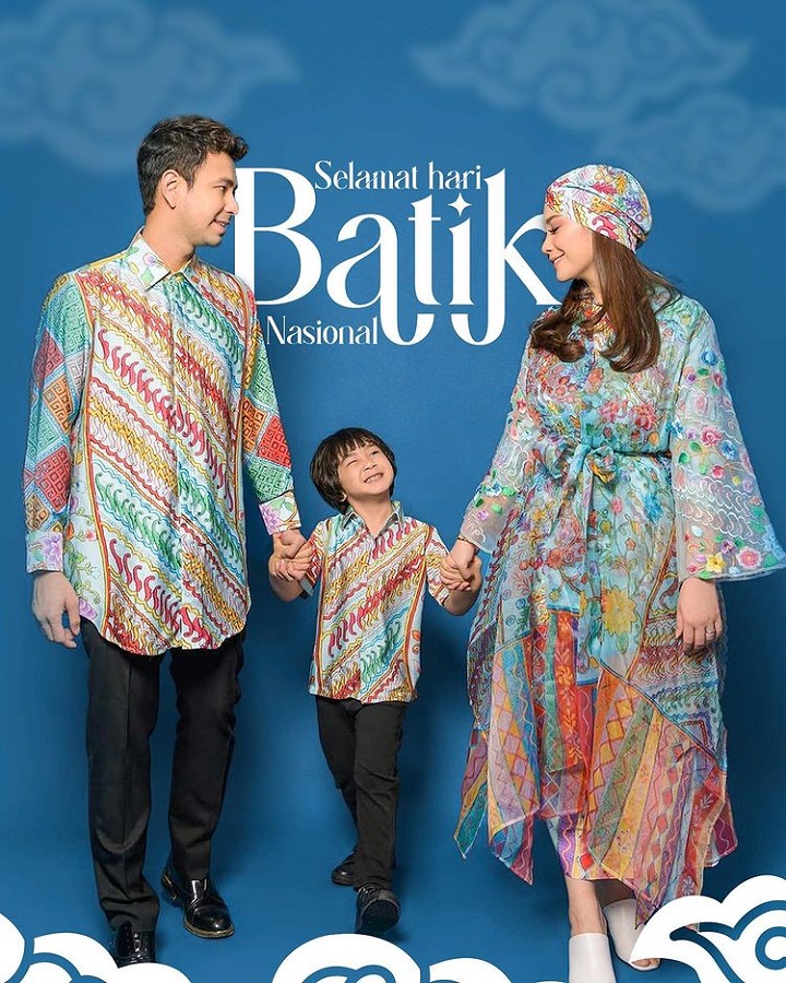 momen kompak rayakan hari batik nasional