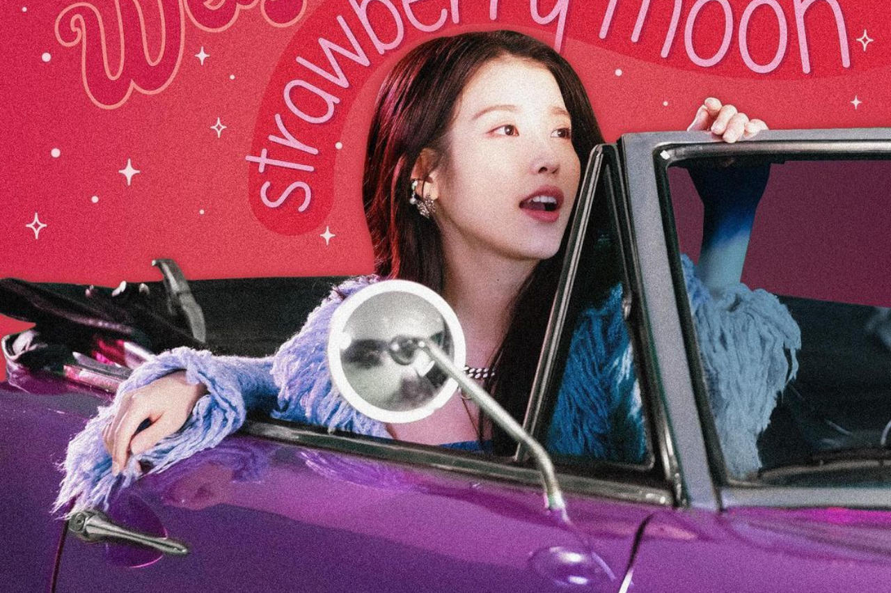 Netizen Beri Pujian untuk MV 'Strawberry Moon' IU, Dukung Perilisan Tengah Malam