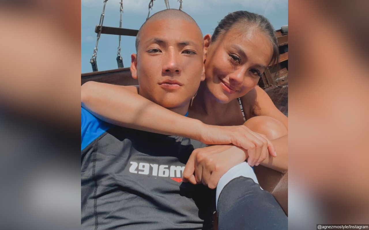 Agnes Monica dan Pacar Terancam 'Dipaksa' Putus, Bukti Foto Ini Jadi Pertanda?