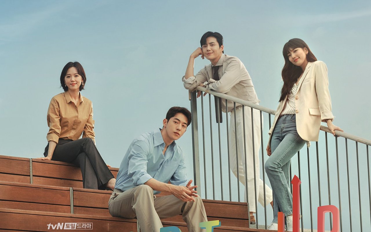 Seoul Drama Awards 2021: 'Start Up' Raih Piala, Sutradara Skip Nama Kim Seon Ho di Pidato Kemenangan