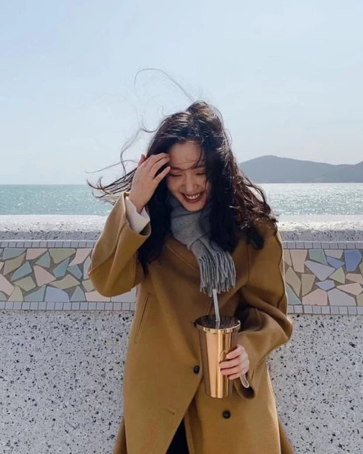 Lee Min Ho Diduga Pernah Pasang Foto Kim Go Eun Jadi Lockscreen 2