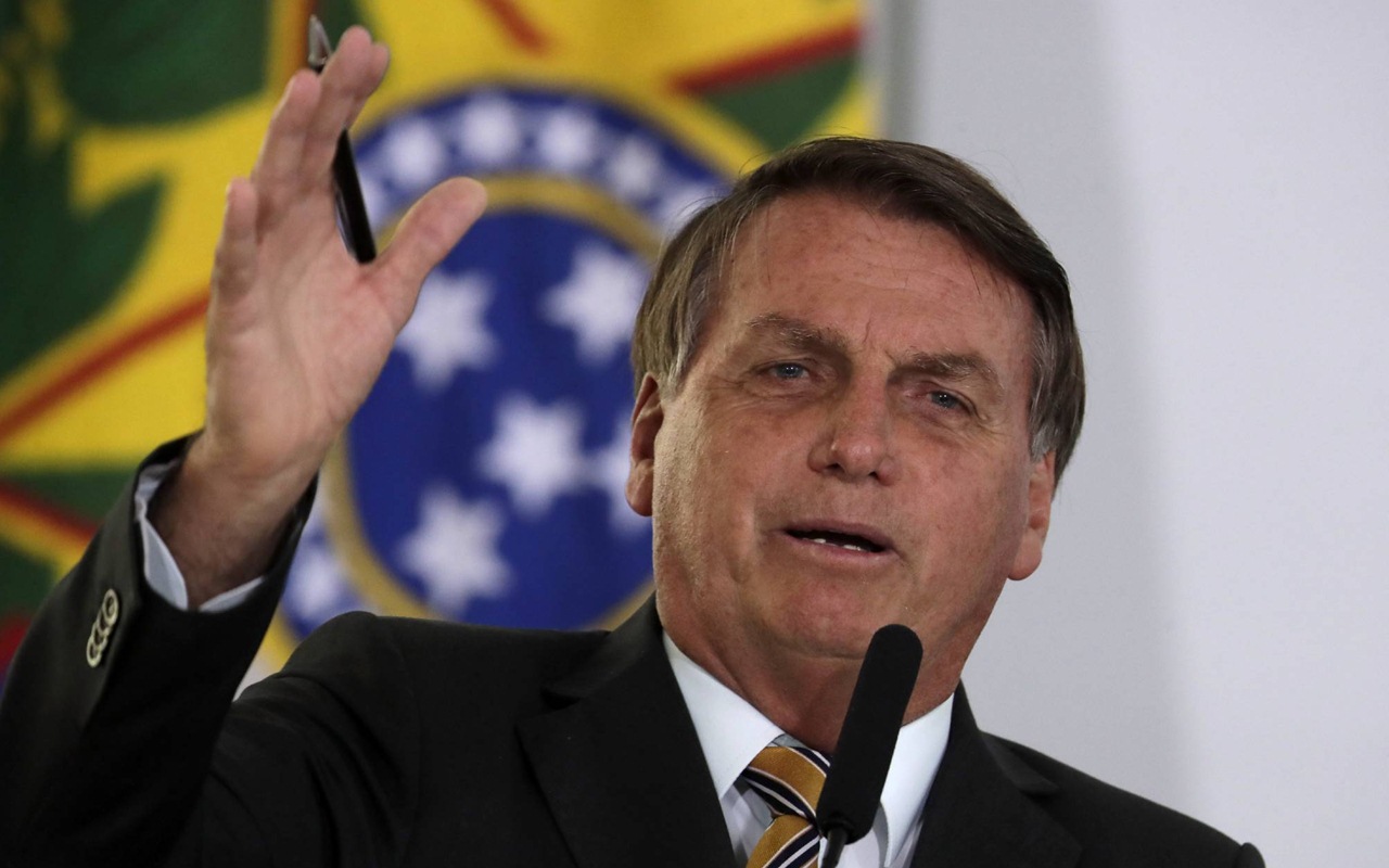 Senat Sepakat Tuntut Presiden Brasil Lakukan Kejahatan Kemanusiaan Lantaran Abaikan COVID-19