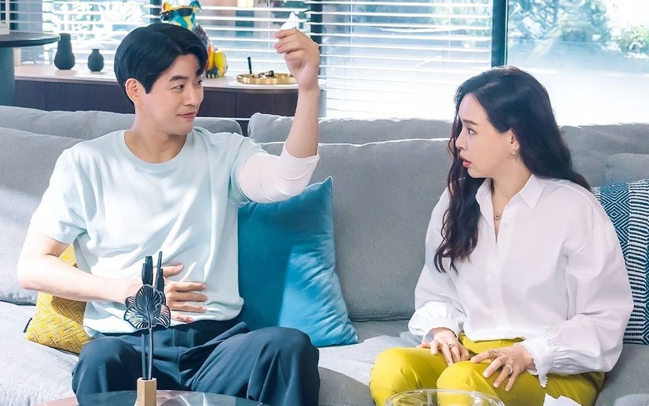 Lee Sang Yoon dan Honey Lee Tunjukkan Kerjasama Luar Biasa Saat Syuting Ciuman 'One the Woman'