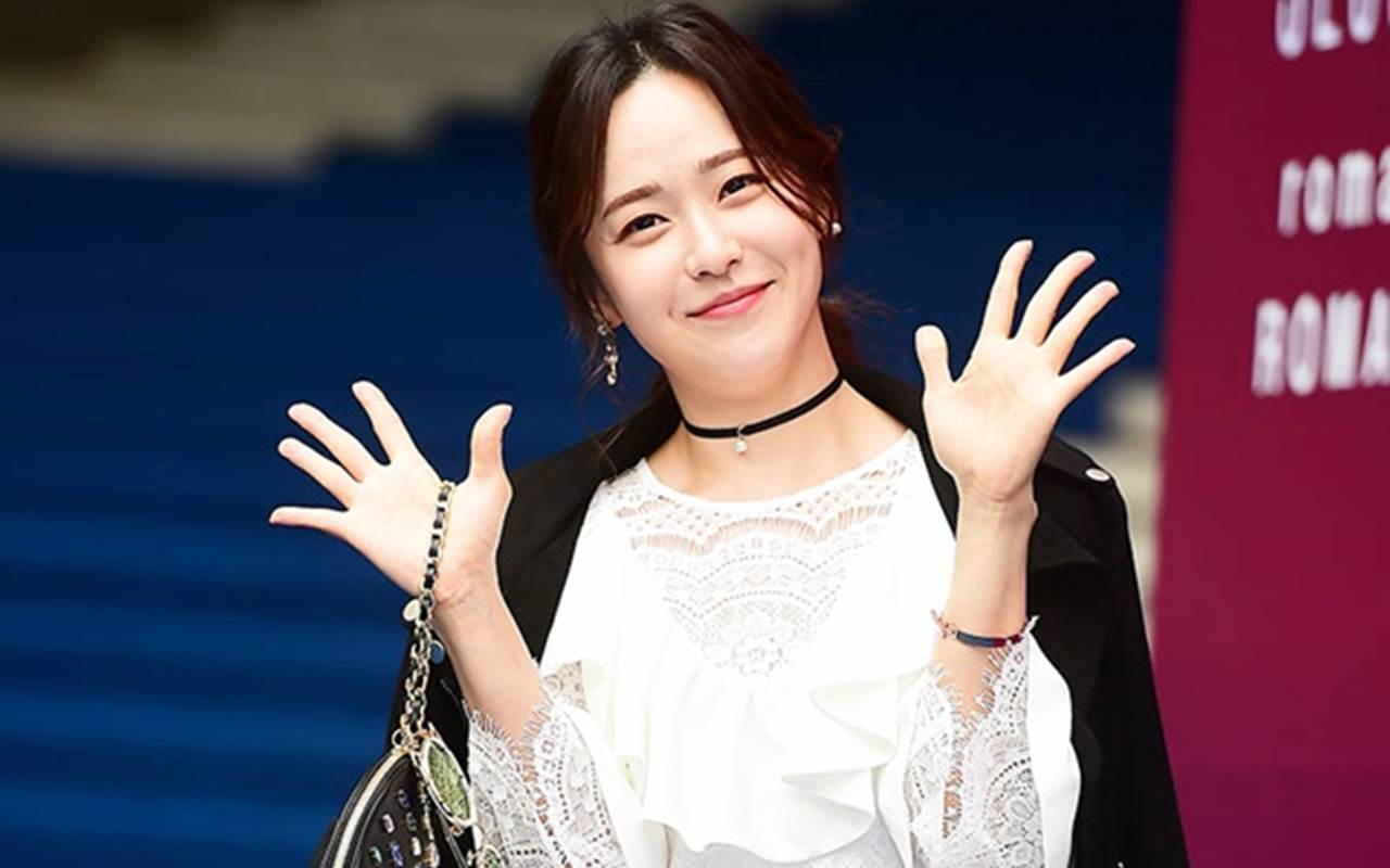 yoo so young Rmol.id