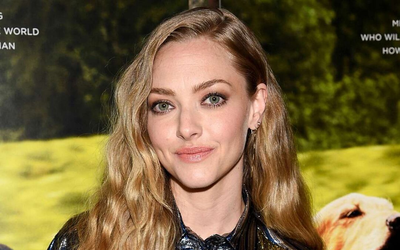 Amanda Seyfried Beber Alasan Sempat Rahasiakan Fakta Pernah Positif Covid-19