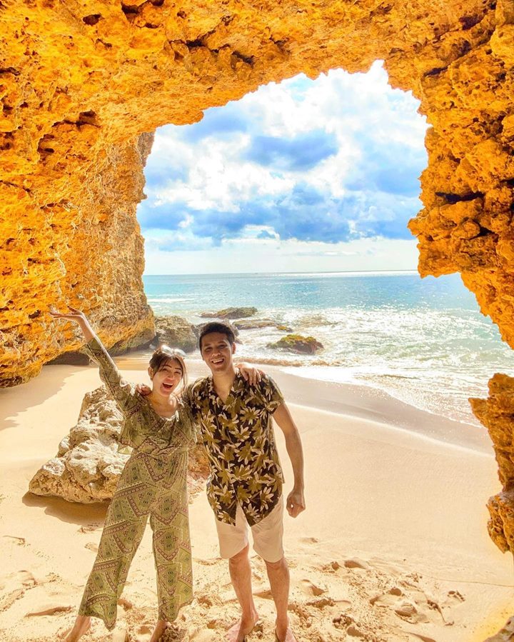 <i>Beach Date</i>