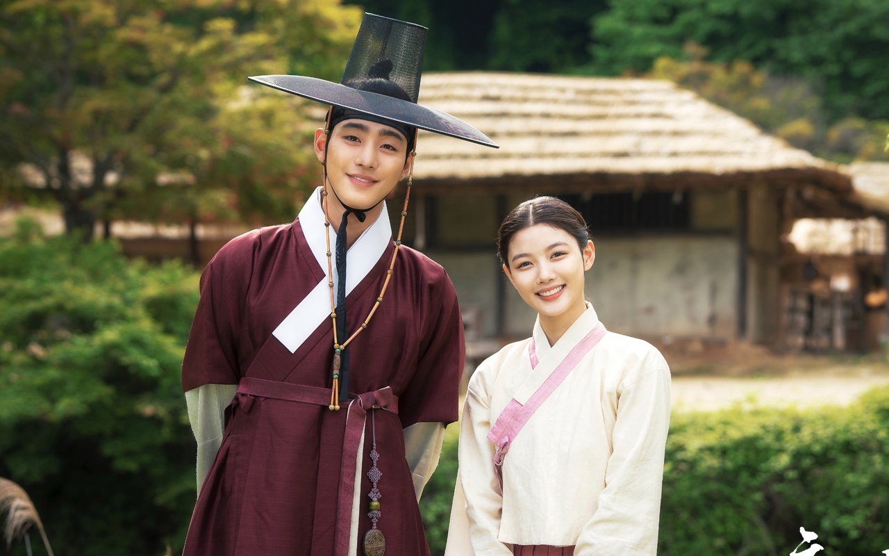 Chemistry Ahn Hyo Seop dan Kim Yoo Jung Saat Syuting Ciuman Romantis 'Red Sky' Jadi Perbincangan