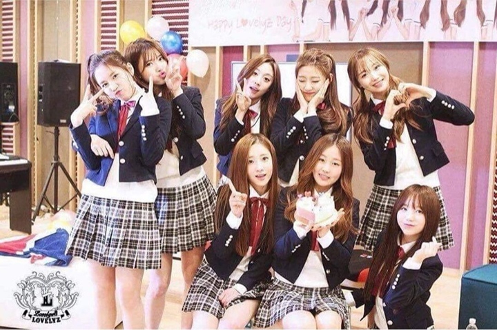 <i>Fansign</i> Pertama