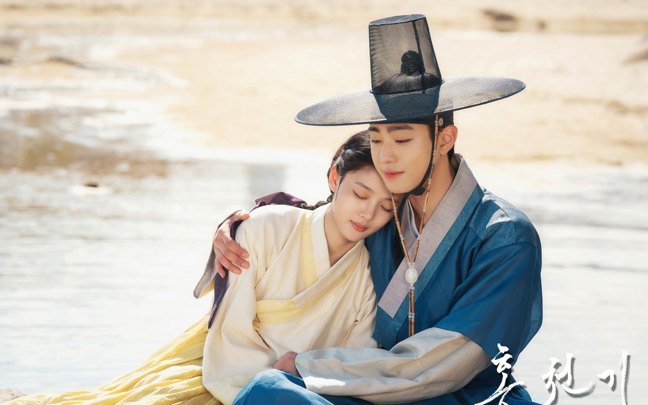 Kim Yoo Jung dan Ahn Hyo Seop Pamitan  'Red Sky' Usai Syuting Ciuman Hot