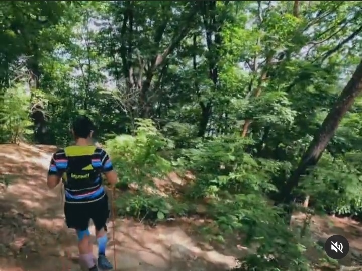 gemar <i>trail running</i>