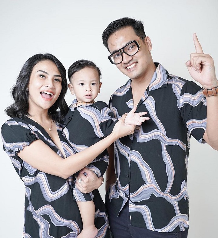 Kenakan </i>outfit match</i> piyama
