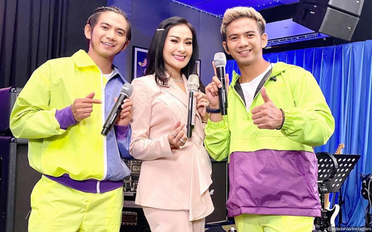 Ternyata Ini Alasan Iis Dahlia Lebih Pilih Rizki Ketimbang Ridho DA, Gak Nyangka Banget!