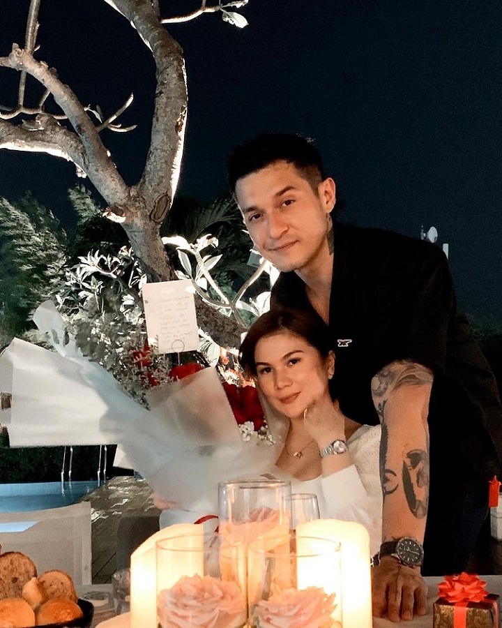  <i>Candle light dinner</i> super romantis