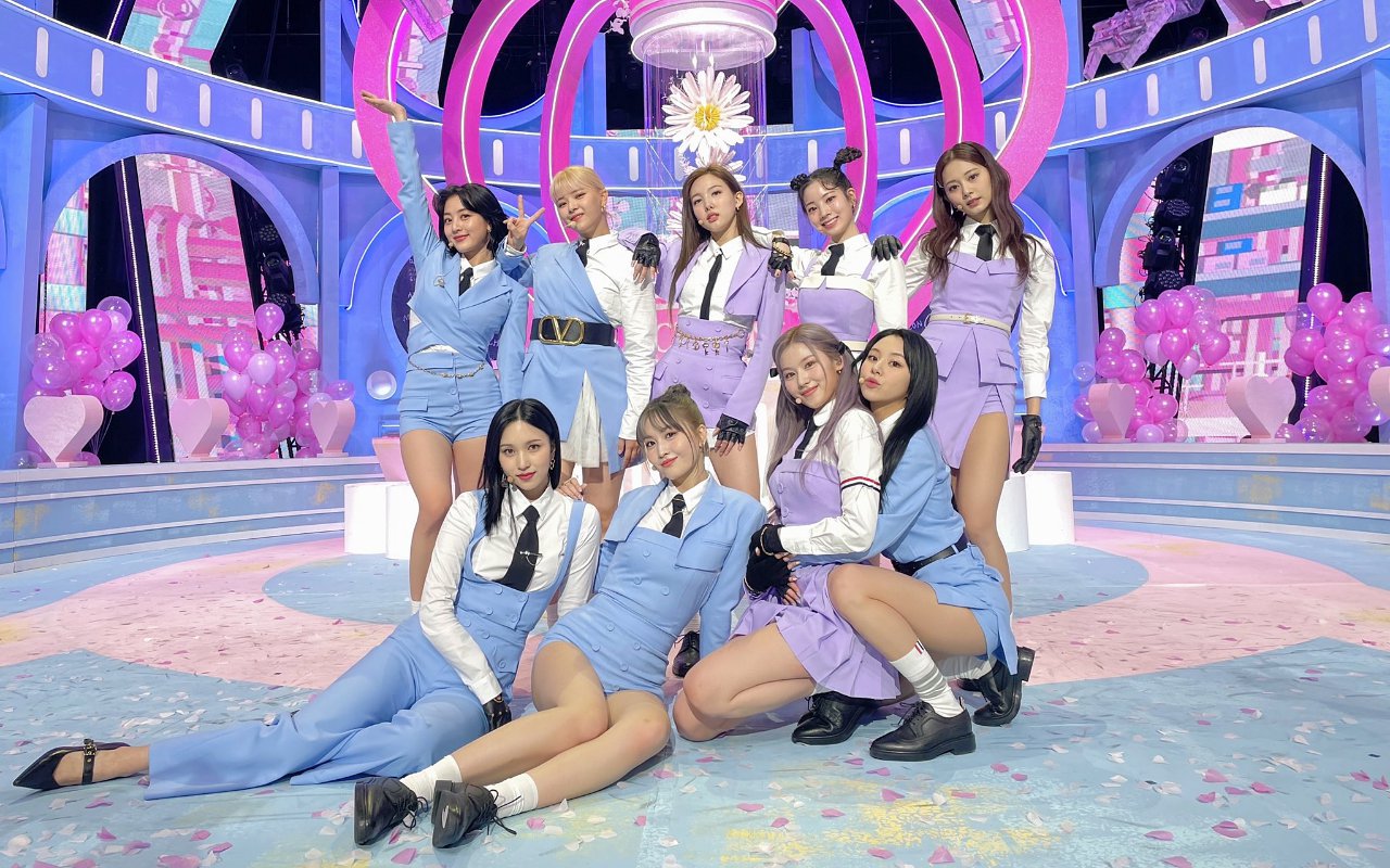 TWICE Ungkap Fakta Menarik Selama Syuting MV 'Scientist' dan Pilih Konsep Favorit