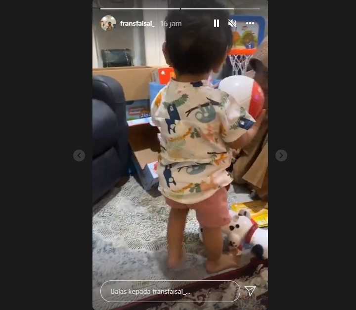 Adik Ipar Vanessa Angel Bagikan Potret Masa Kecil, Ketampanan Bibi Andriansyah Disorot