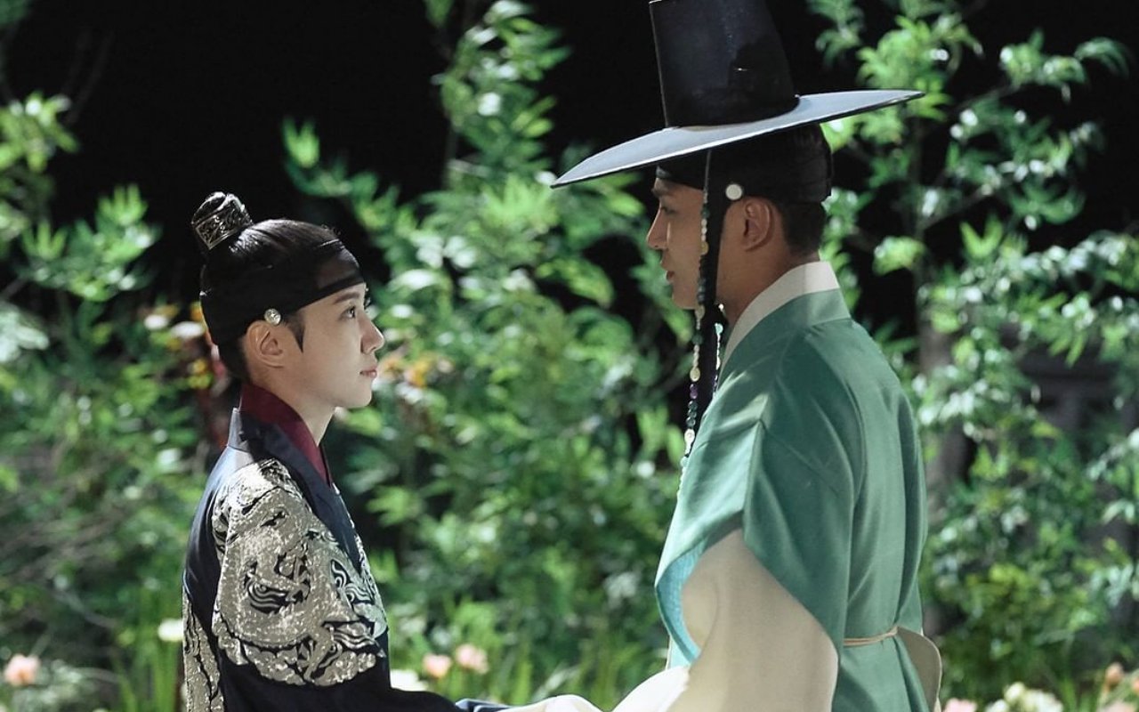 Park Eun Bin Buka Baju di Depan Rowoon SF9 Akui Gender, Rating 'The King's Affection' Alami Lonjakan