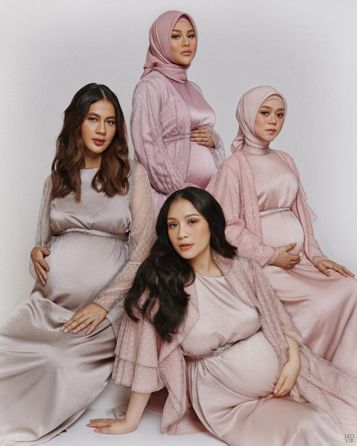 <i>Maternity shoot</i>