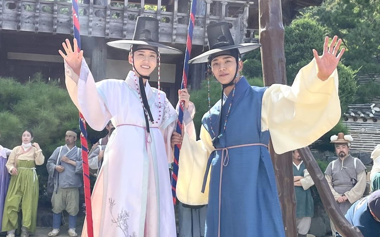 Interaksi Sesungguhnya Park Eun Bin dan Rowoon di Lokasi 'The King's Affection' Jadi Sorotan