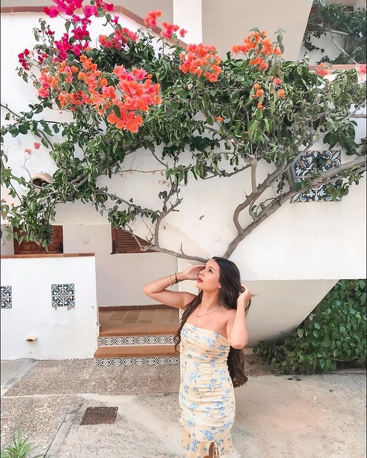 cantik dan miliki <i>body goals</i>