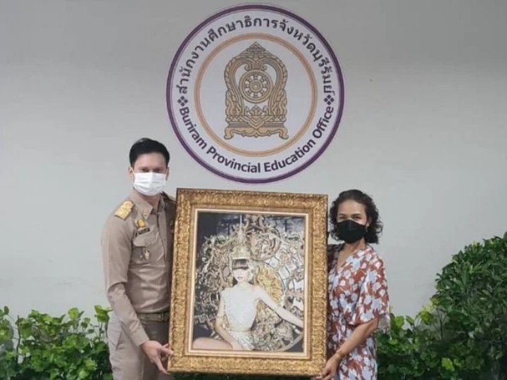 Tamatan SMP, Lisa BLACKPINK Dapat Penghargaan di Thailand Atas Kontribusi dalam Pendidikan