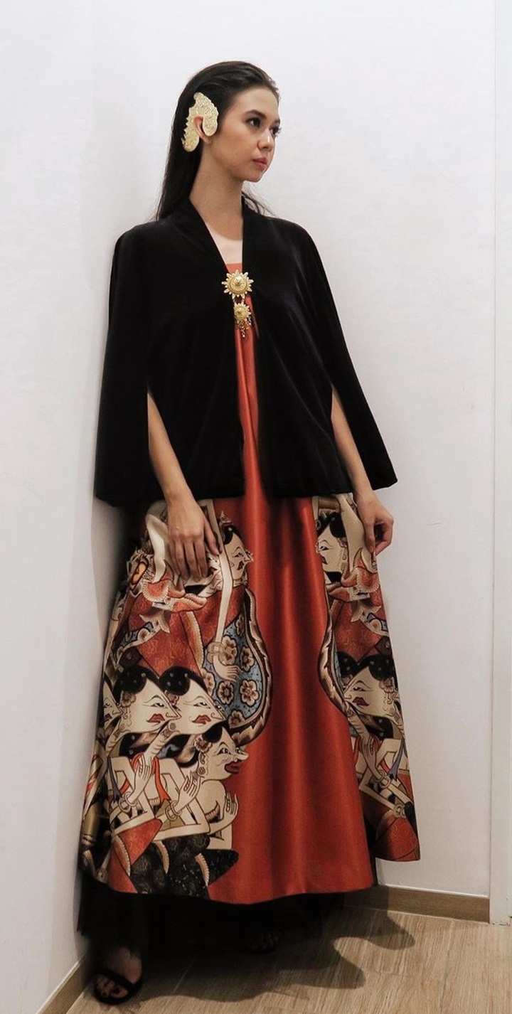 <i>Stand Out</i> Dengan Batik