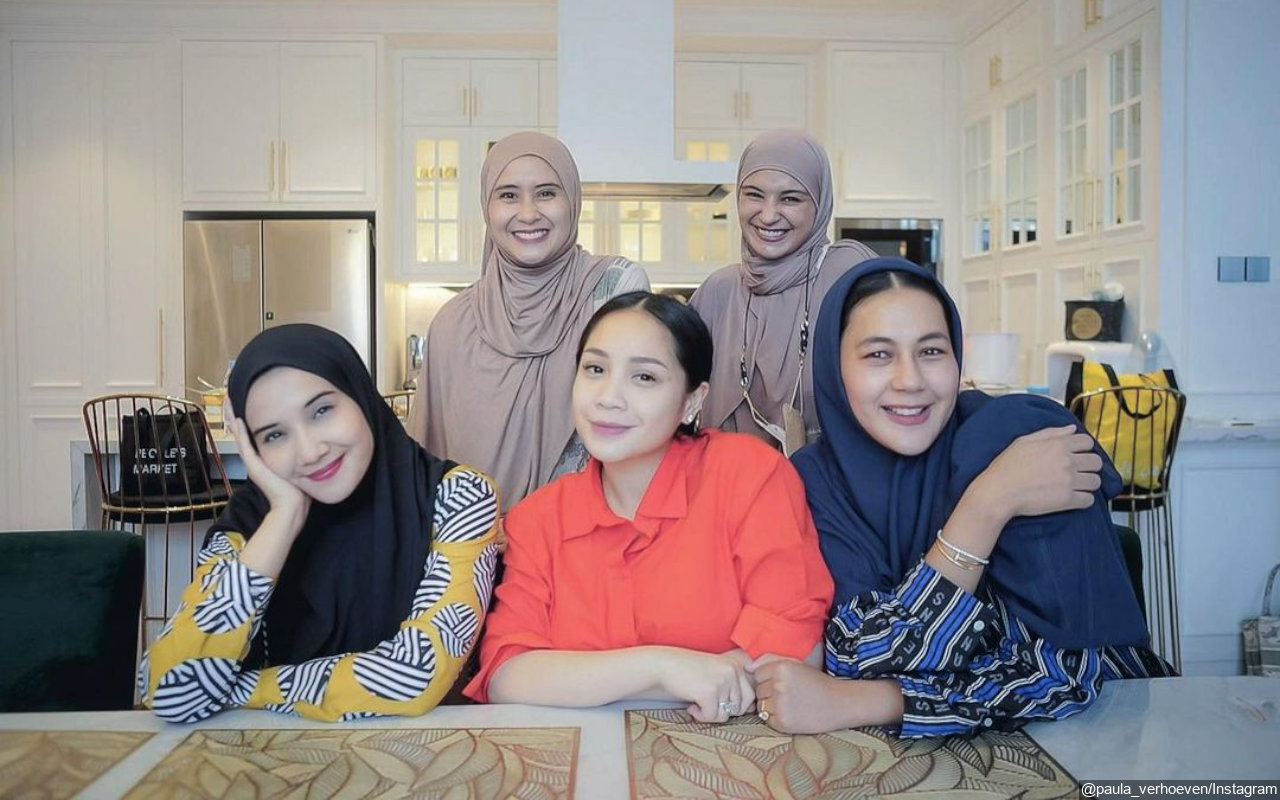 Kumpul Bareng Zaskia Sungkar-Nagita Slavina, Penampilan Berhijab Paula Verhoeven Ramai Dikomentari