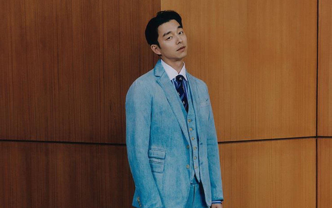 Gong Yoo ke Stasiun Sinsa Demi Lakukan Ini di Perayaan 20 Tahun Debut