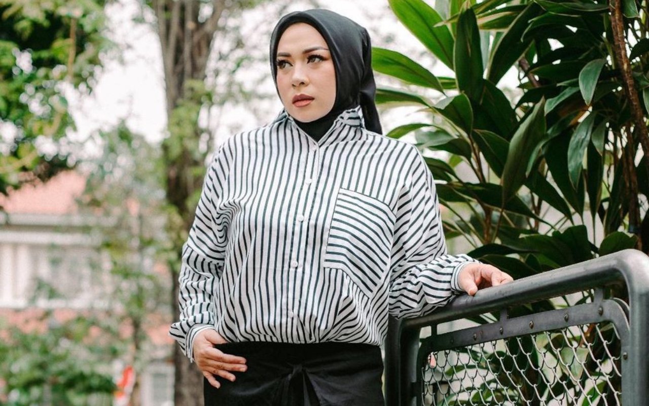 Melly Goeslaw Make Over Ressa yang Suaranya Mirip Nike Ardilla, Disebut Bak 'Kembaran' Lesty Kejora