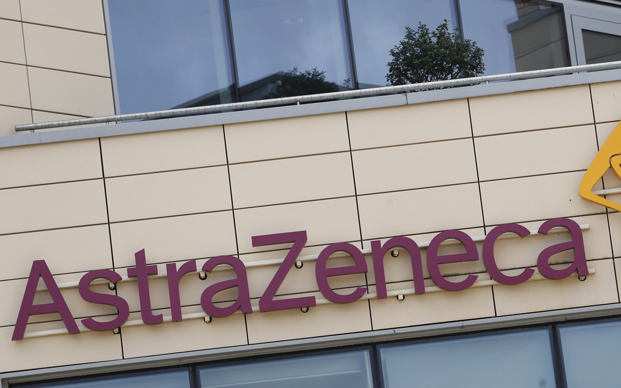 CEO AstraZeneca Kaitkan Lonjakan Kasus COVID-19 di Eropa dengan Penolakan Vaksinnya
