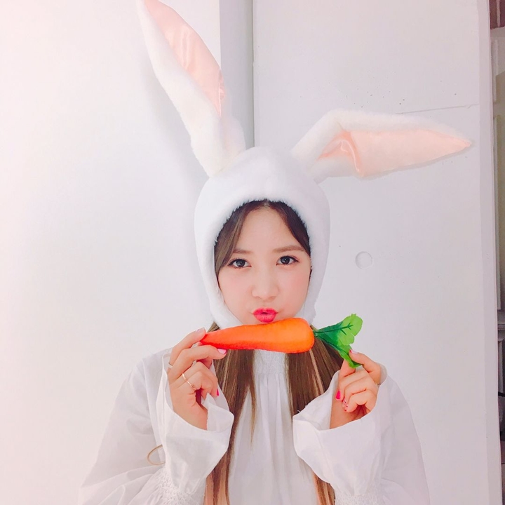 <i>Fake Maknae</i>