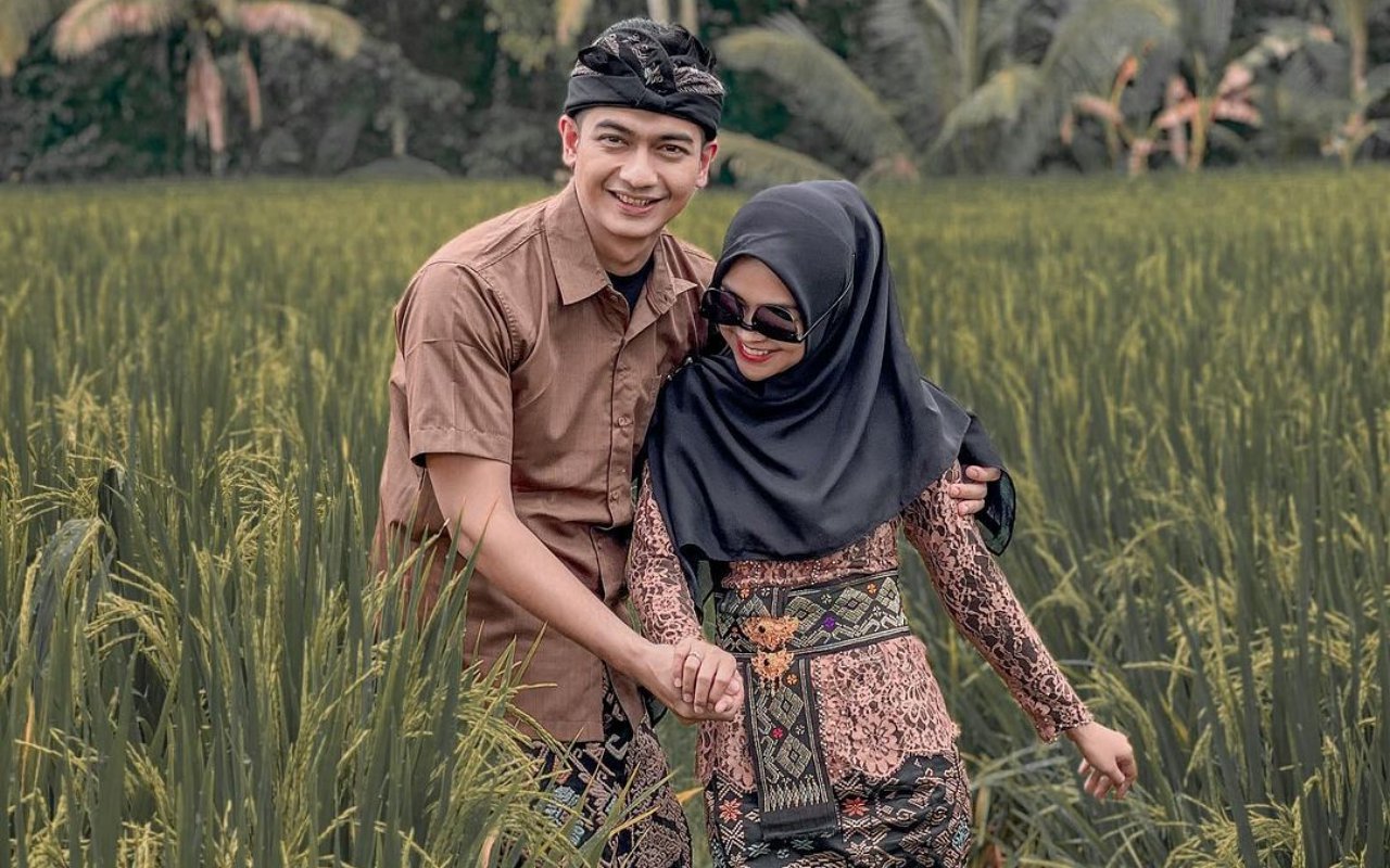 Tampil Mesra, Aksi Ria Ricis dan Teuku Ryan Duet Lagu Dangdut Malah ...